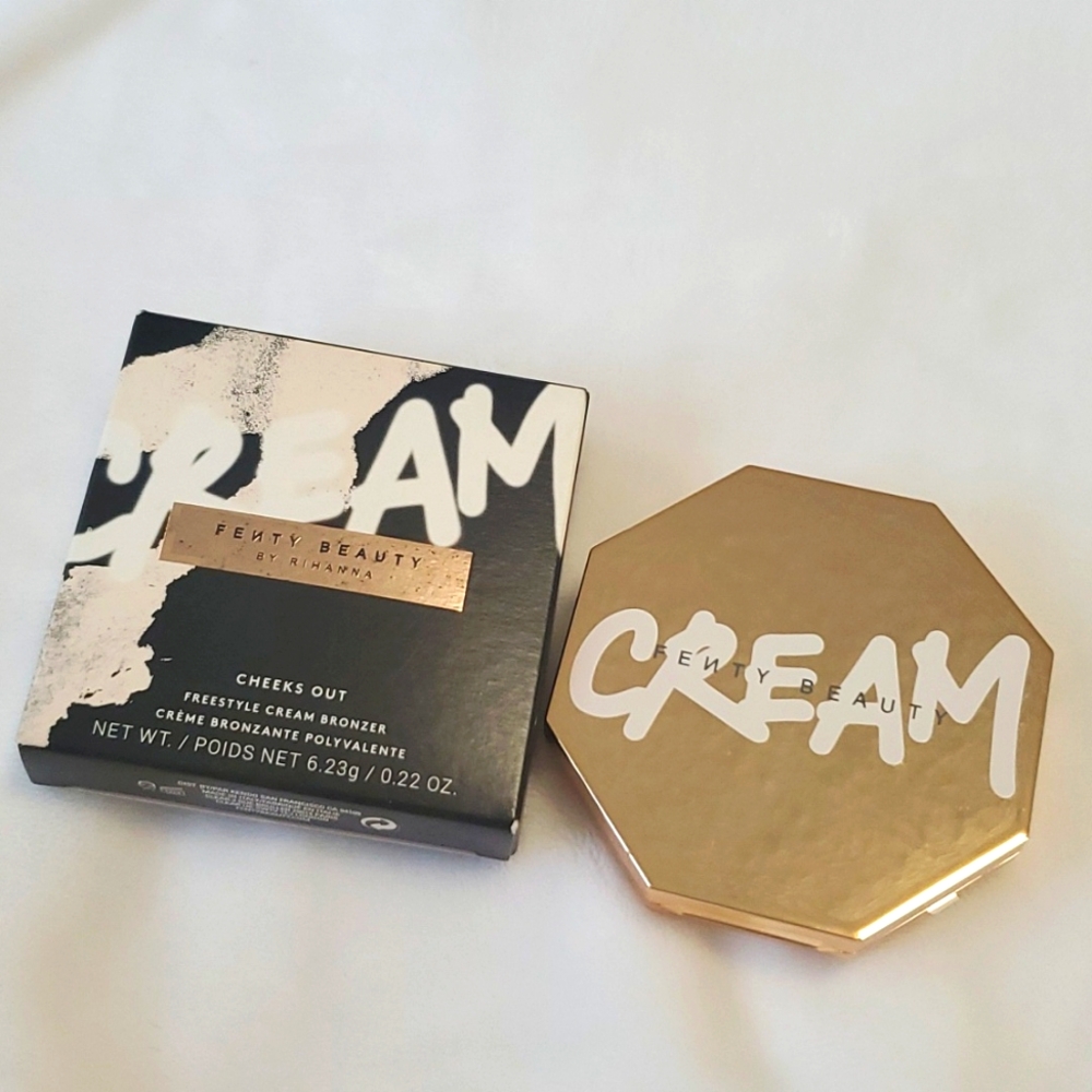 NIB Fenty Beauty by Rihanna Cheeks Out Freestyle Cream Bronzer in 06 Cho… - Picture 3 of 7